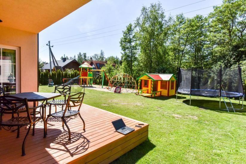 Optimistas Lägenhet Palanga Exteriör bild